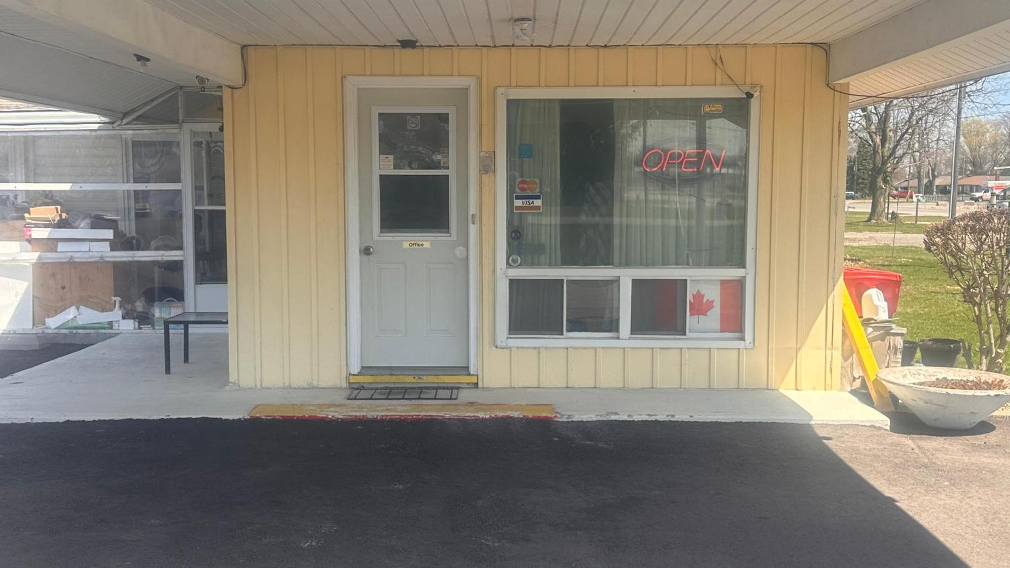 Colonial Motel Chatham-Kent Dış mekan fotoğraf