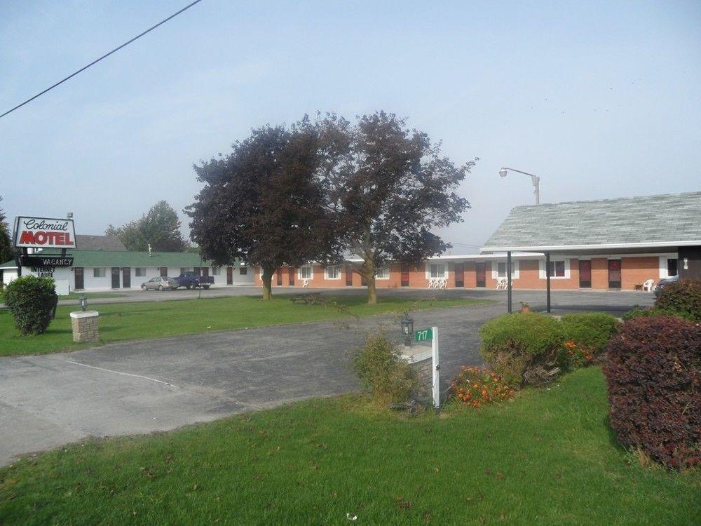 Colonial Motel Chatham-Kent Dış mekan fotoğraf