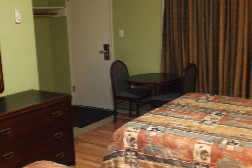Colonial Motel Chatham-Kent Dış mekan fotoğraf