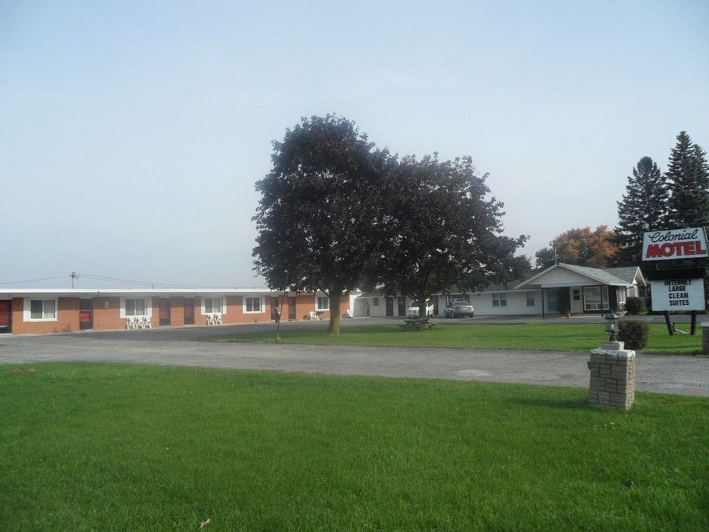 Colonial Motel Chatham-Kent Dış mekan fotoğraf