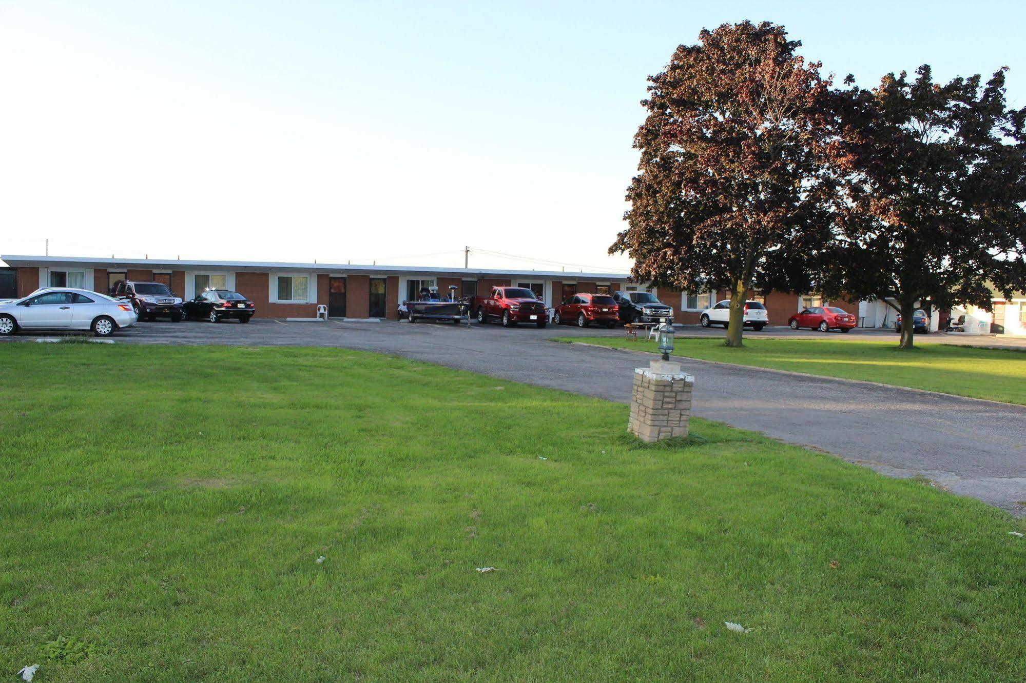 Colonial Motel Chatham-Kent Dış mekan fotoğraf
